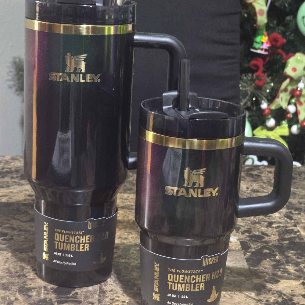 Stanley Quencher Tumbler Set - Black and Gold